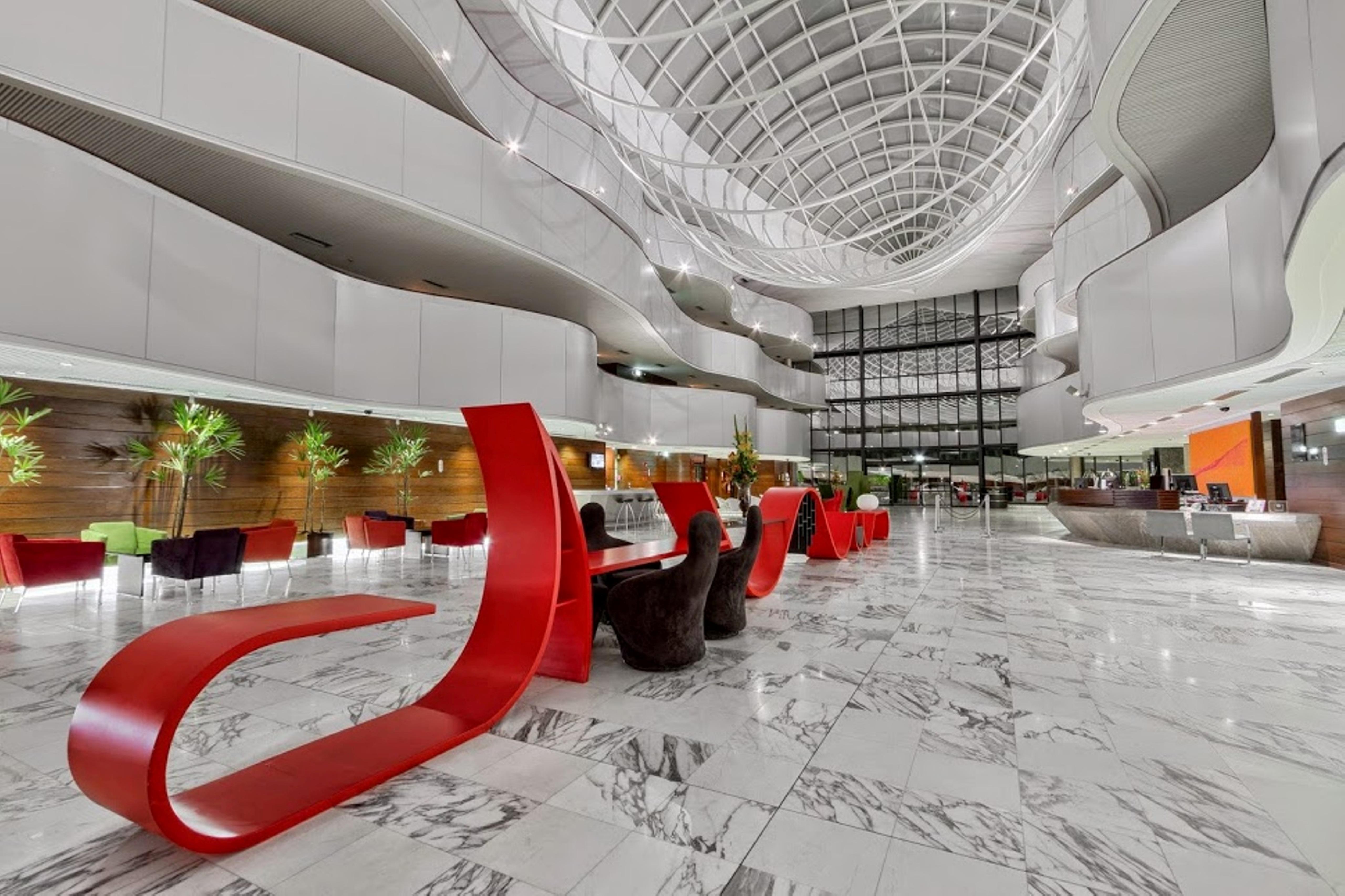 Royal Tulip Brasilia Alvorada Hotel Exterior foto The lobby of the hotel