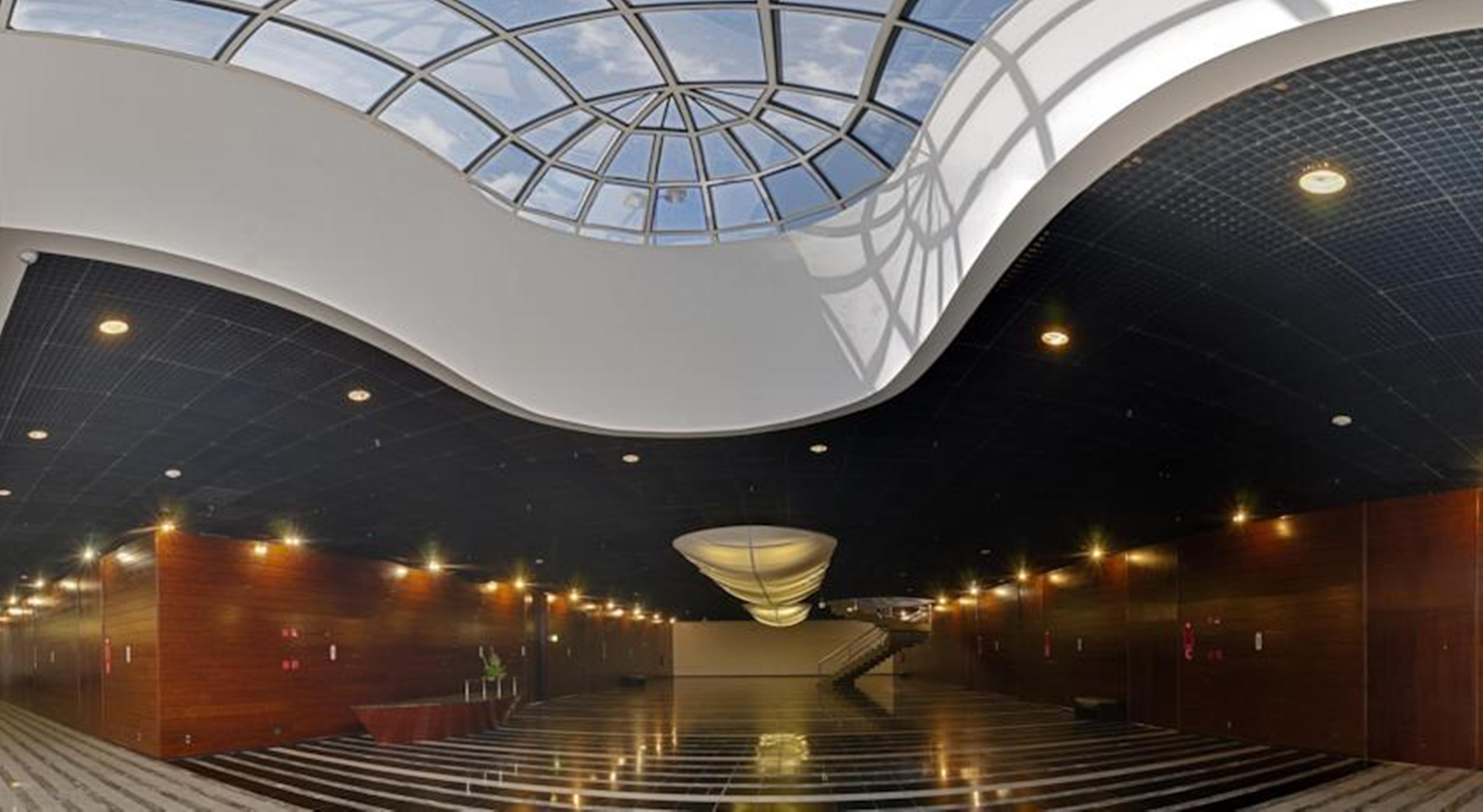 Royal Tulip Brasilia Alvorada Hotel Exterior foto The interior of the main building