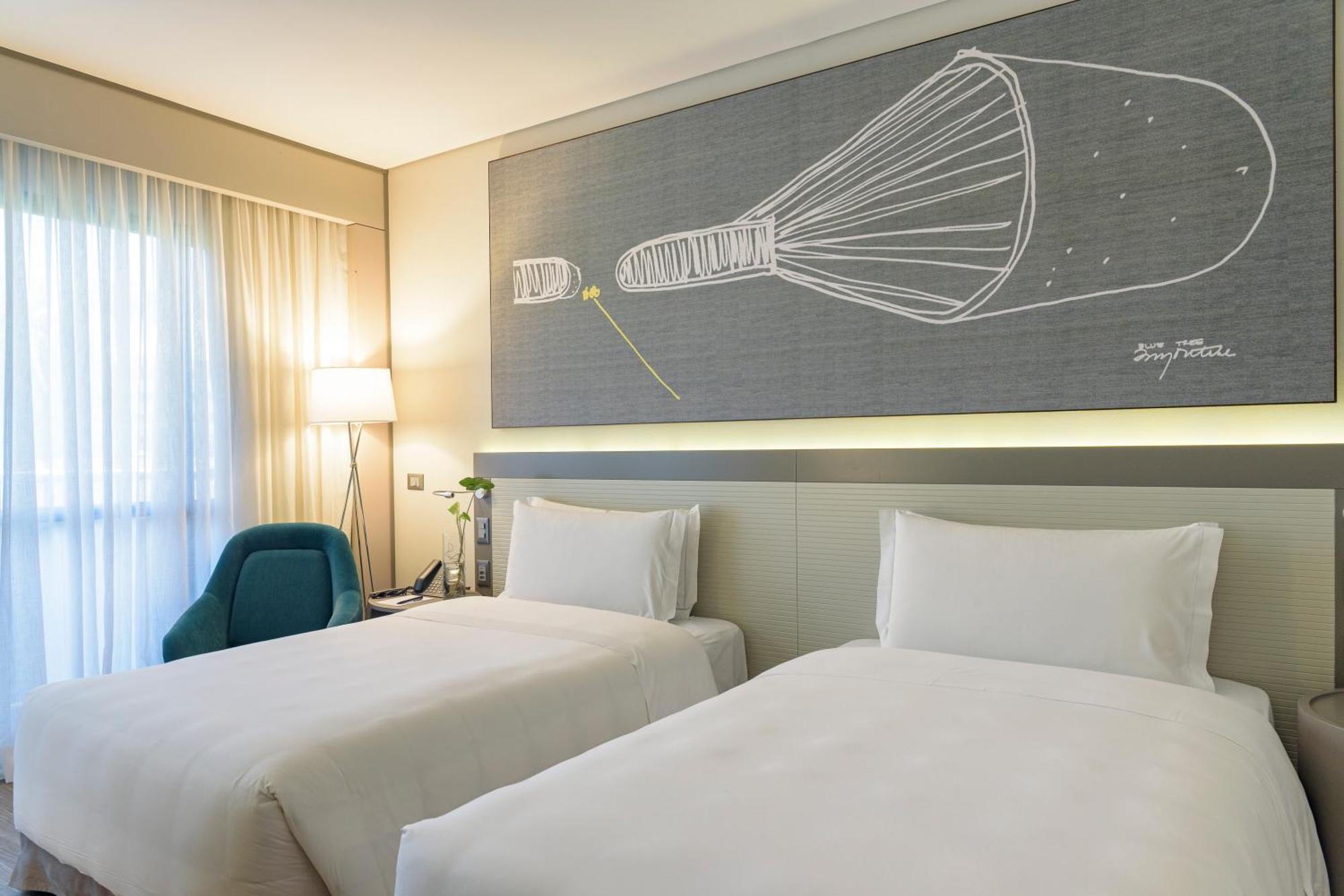 Royal Tulip Brasilia Alvorada Hotel Exterior foto A room at the hotel