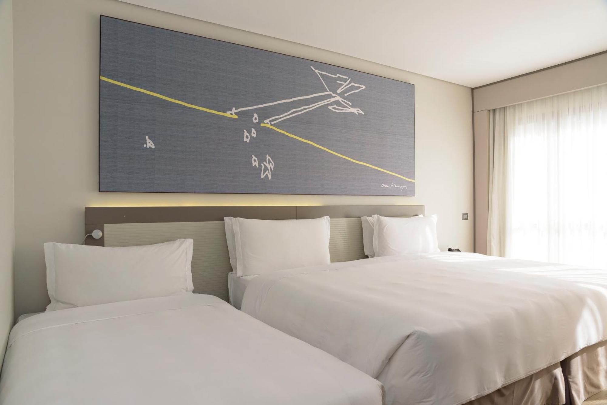 Royal Tulip Brasilia Alvorada Hotel Exterior foto A room at the hotel