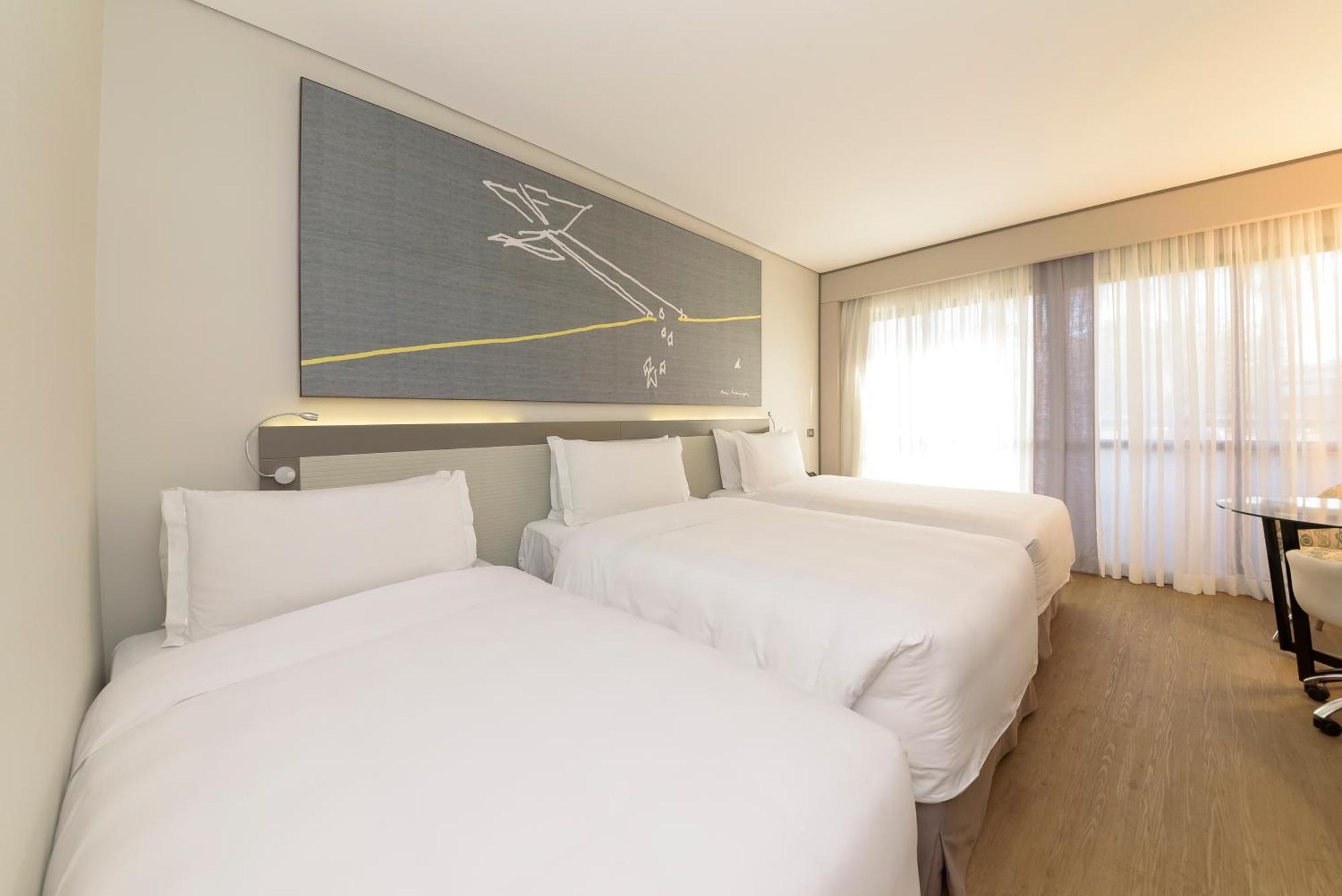 Royal Tulip Brasilia Alvorada Hotel Cameră foto A room at the hotel